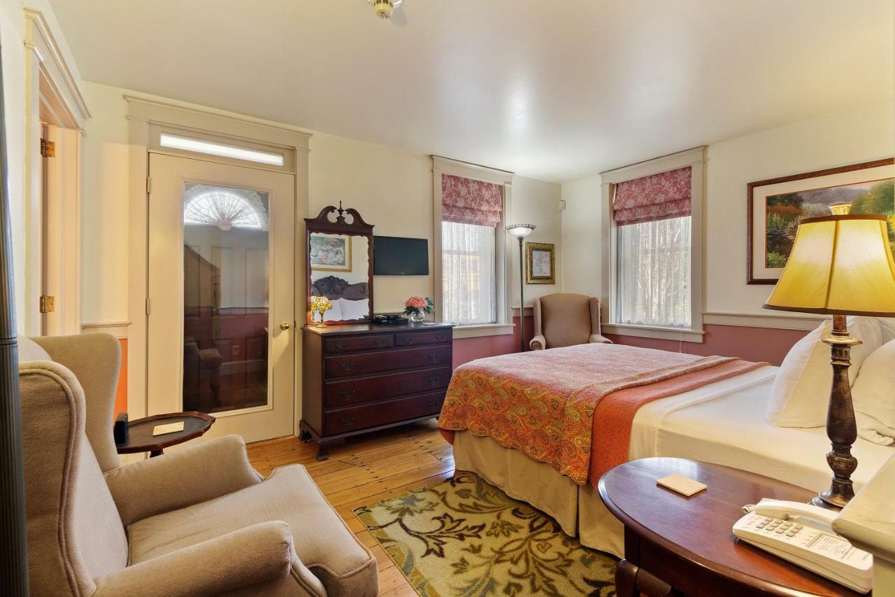 After Eight Bed And Breakfast Ronks Exterior photo